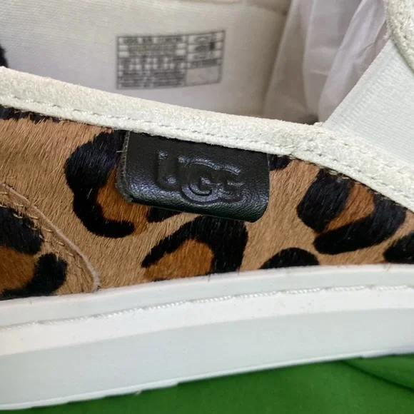 NIB UGG Alameda Spotty Slip On Leopard Shoes - Picture 9 of 12